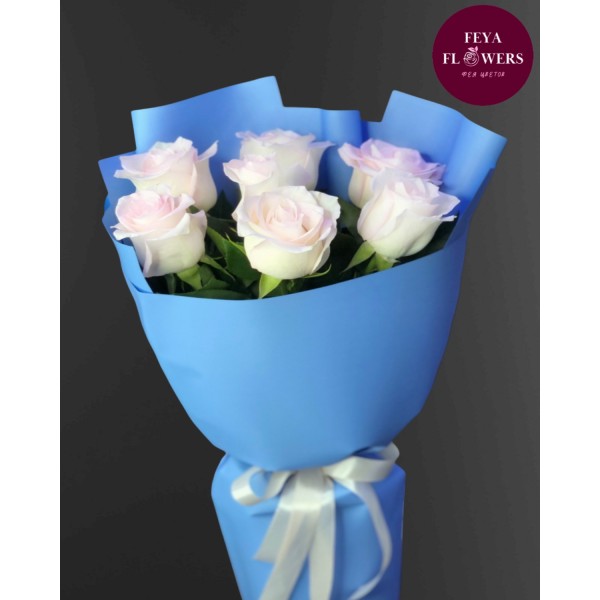 Букет из 7 белых роз